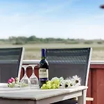 Vakantiehuis Mortensen - 350m From The Sea By Interhome Lakolk