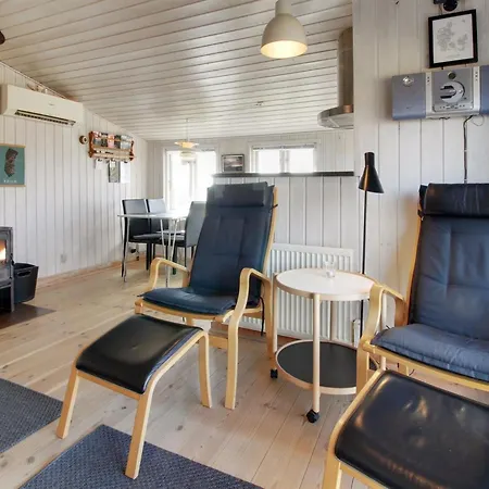 Dom wakacyjny Mortensen - 350m From The Sea By Interhome Lakolk