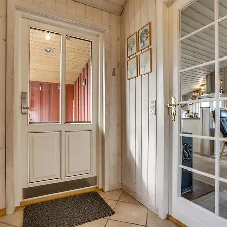 度假居 Mortensen - 350m From The Sea By Interhome *