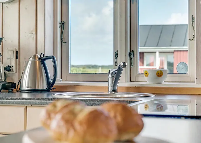 Holiday home Mortensen - 350m From The Sea By Interhome